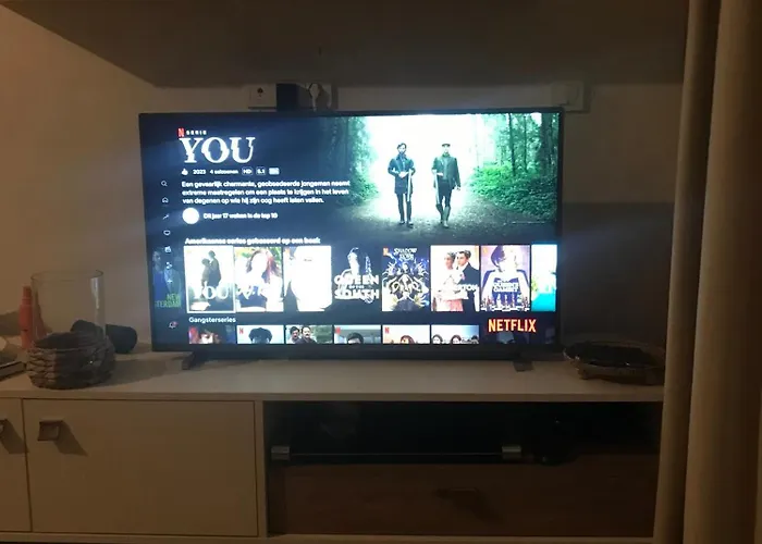 Rustic Modern Patio With Shared Pool Apartament